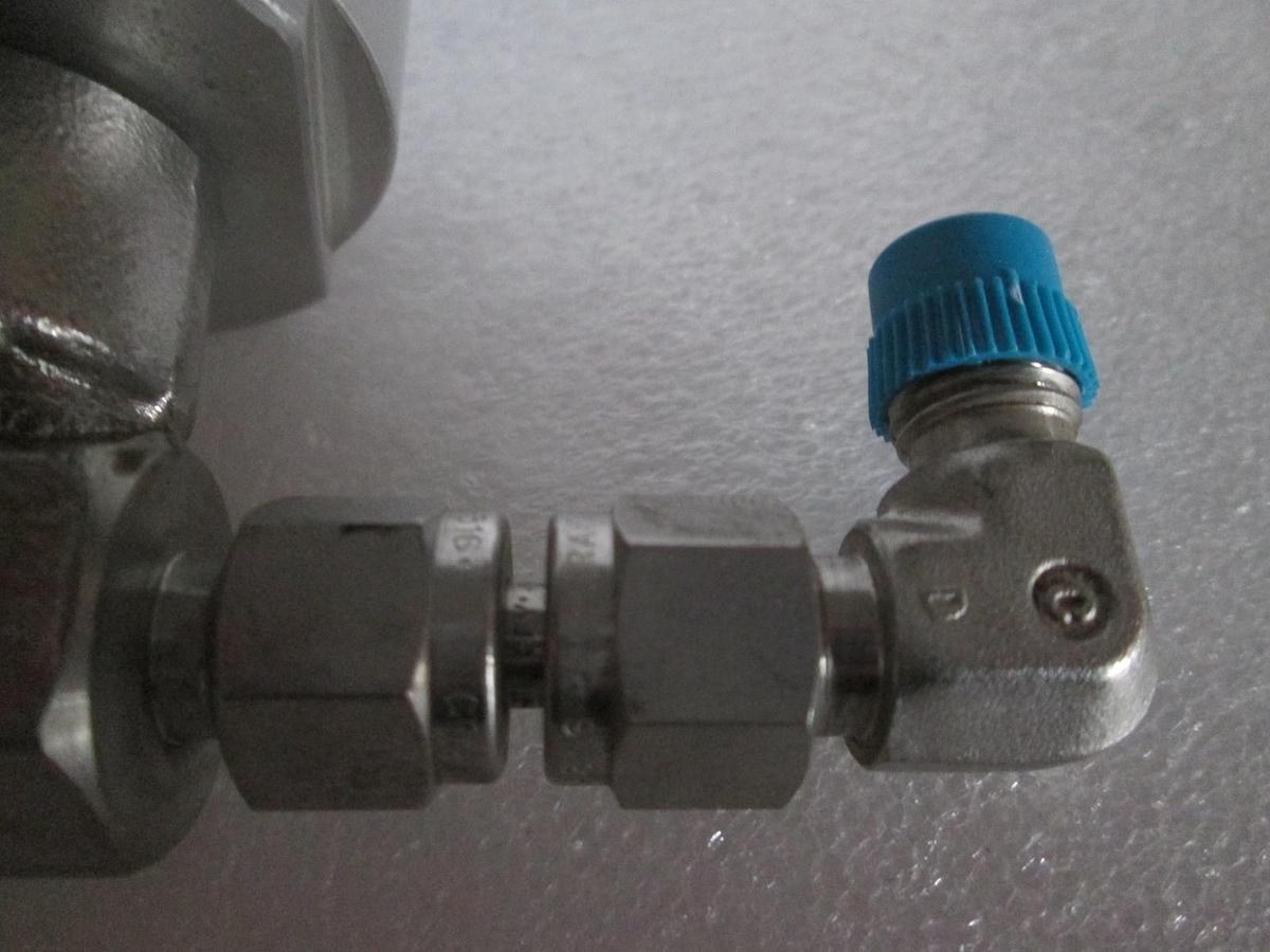 Used Semigas high purity gas panel valve Parker Ewal, VGS Pneumatic Valve, Used
