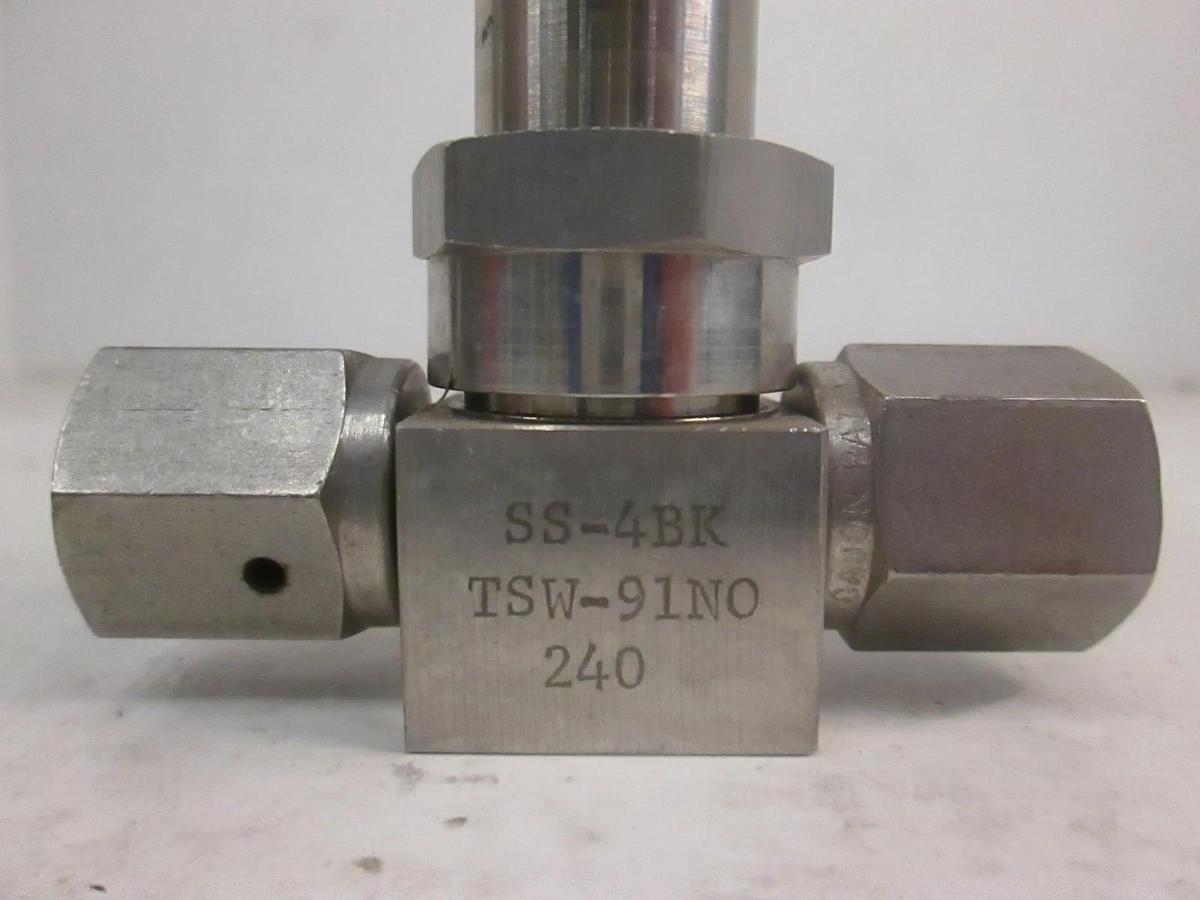Used Swagelok Nupro SS-4BK-TSW-91NO 240 Bellows Sealed Valve w/ NO Actuator, Lot of 2