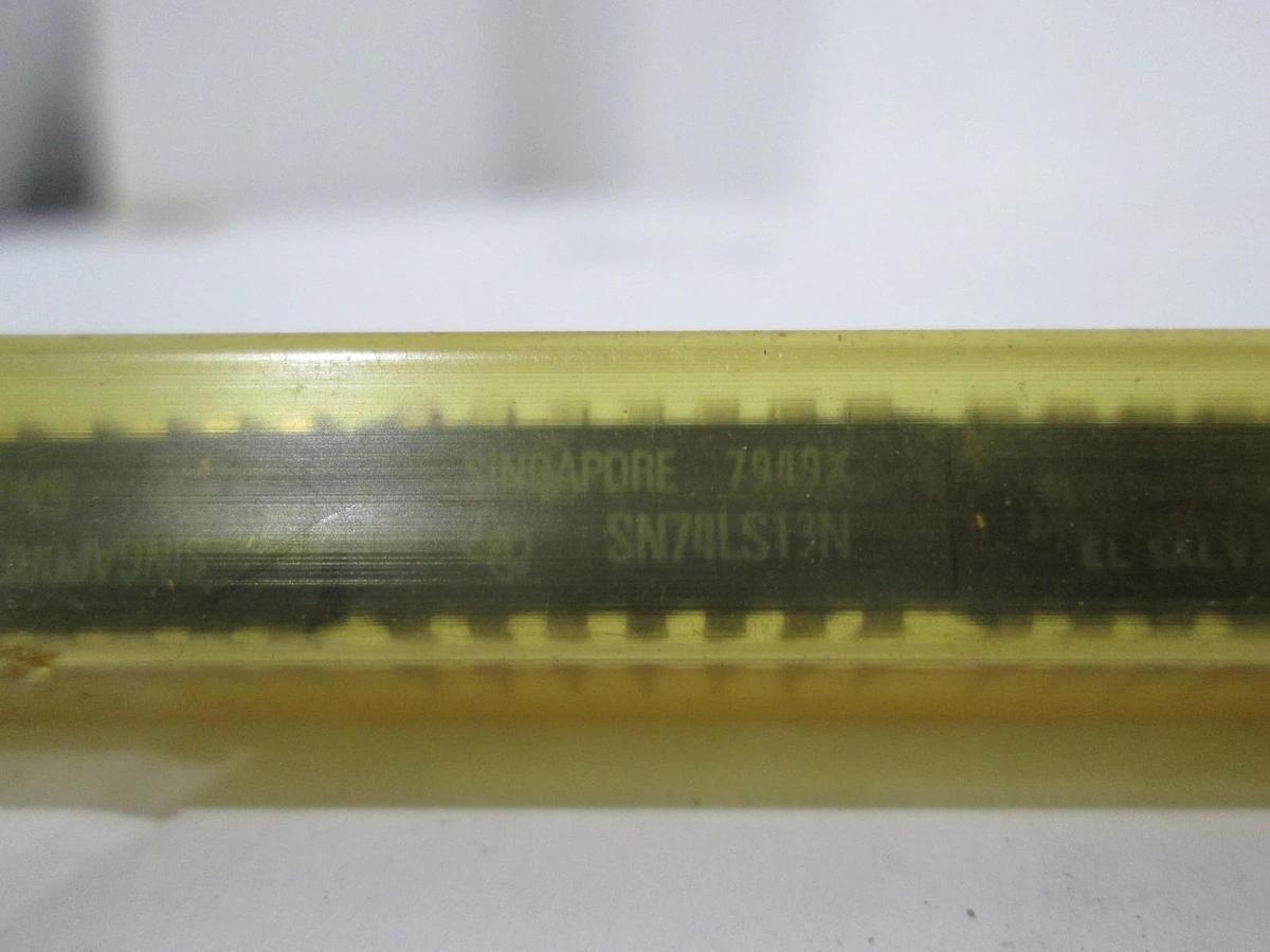 Texas Instruments, SN74LS13N, Integrated Circuit, New, Lot of 29