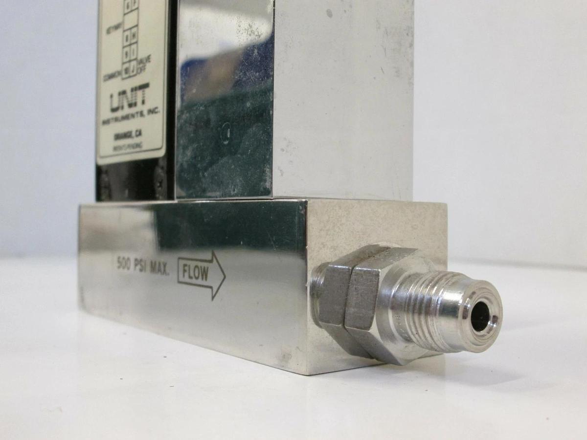 Used Unit UFC-2020A Mass Flow Controller MFC, H2, 20 SLM, 1/4" Male