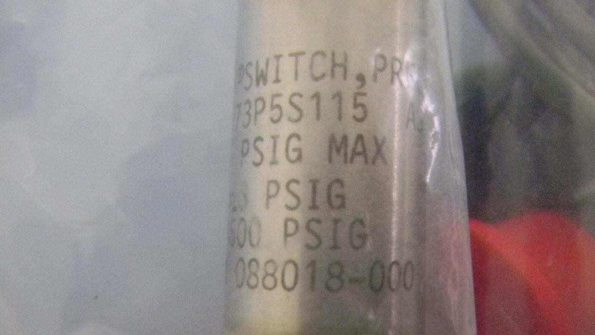 Used ITT Neo Dynamics 98087-173P5S115 Pressure Switch, Proof: 4500PSIG, Lot of 2