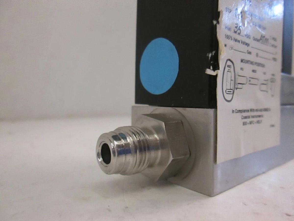 Used Unit UFC-1000 Mass Flow Controller MFC, O2, 5000 SCCM