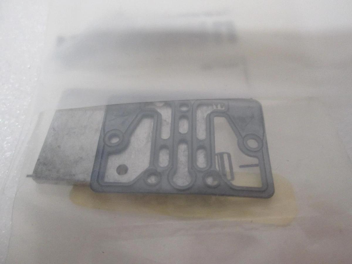 Numatics, Valve Plate, 229-538, New, Lot of 50