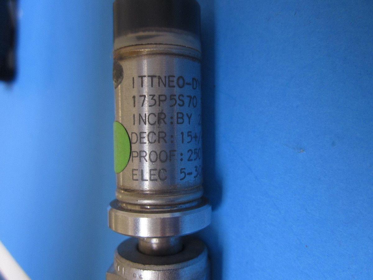 Used Semi Gas High Purity ITT Neo-Dyn 98087 173 P5S70 Adjustable Pressure Switch