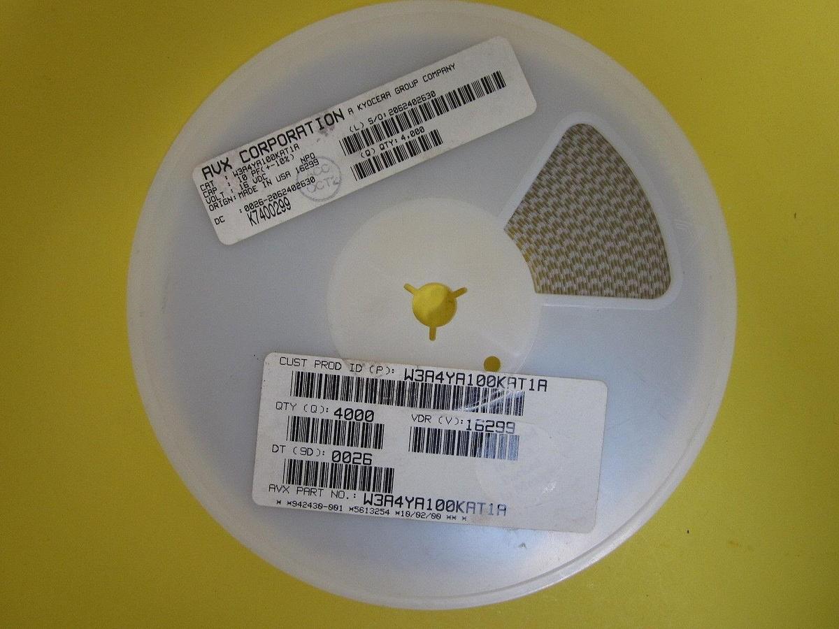 AVX  Capacitor Array W3A4YA100KAT1A, 16VDC, 10 pF Cap, Reel of 4000