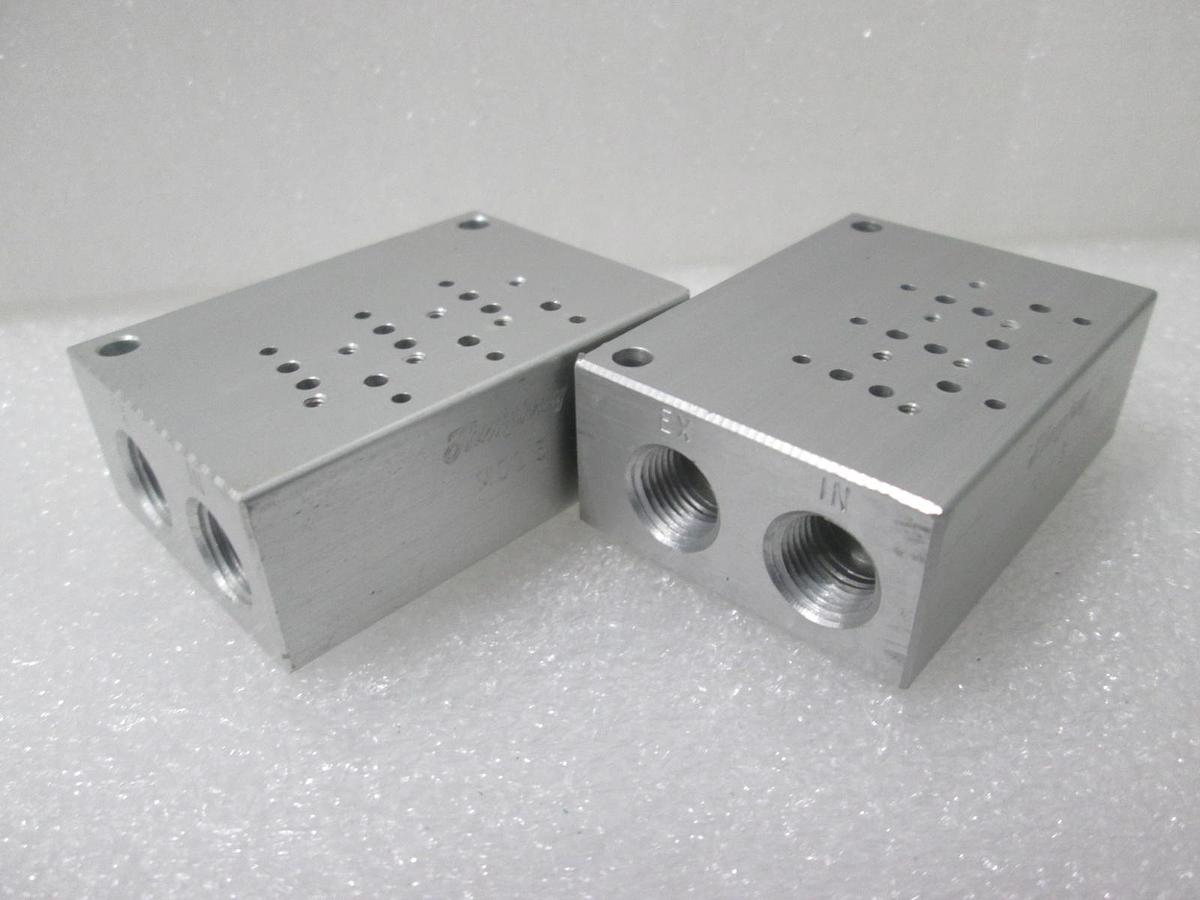 SMC, 3 Position Manifold Block for Valve, New, Lot of 2