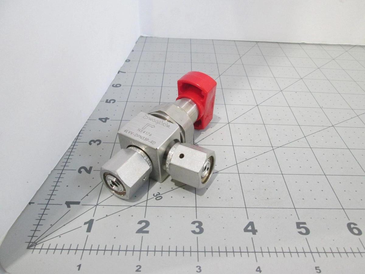 Used Swagelok, 6LVV-DPN33P-RD, Manual Actuation Shutoff Diaphragm Valve, Used