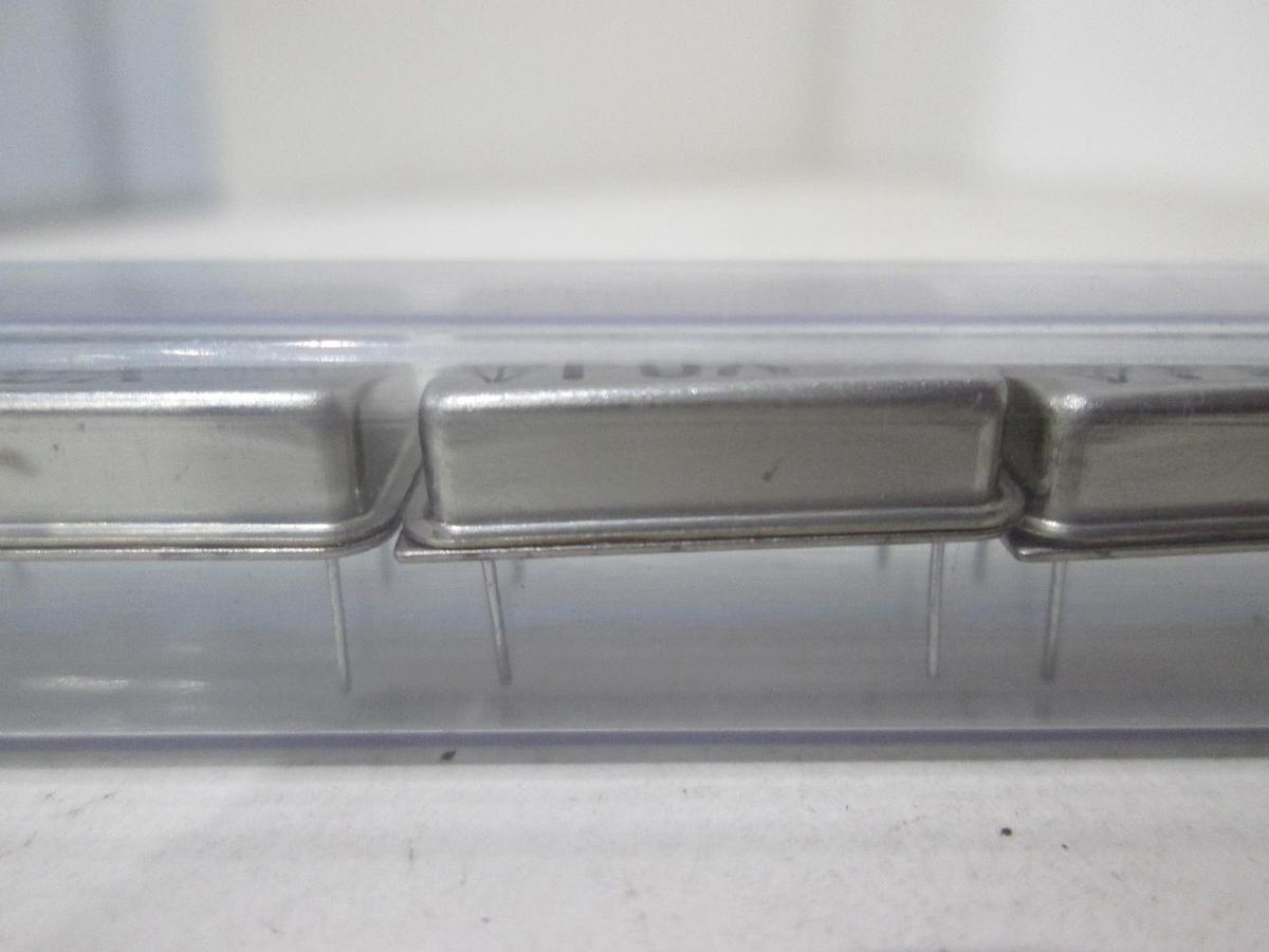 Used Fox, F1100E 9004, 2.000000 MHZ, Crystal Oscillator, New, Lot of 24