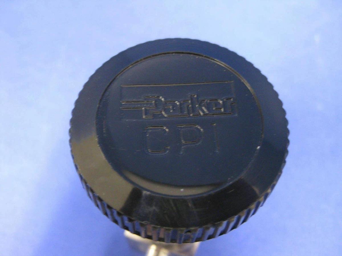 Parker 4V1-P4K-SS Manual Bellows Valve, 1/4" FVCR, New