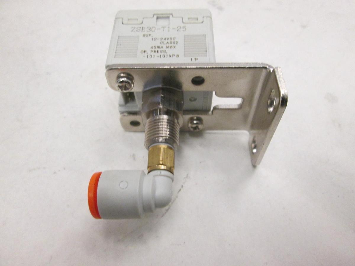 Used SMC, Pressure Switch, ZSE30-T1-25, 12-24VDC, Used