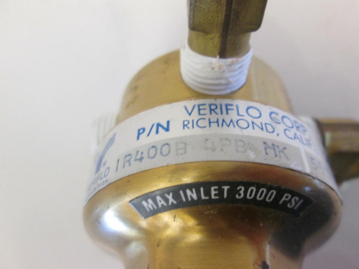 Used Veriflo 4 Port Brass Regulator, IR400B4PBMK, 3000 PSI w/ Gauge 0-30
