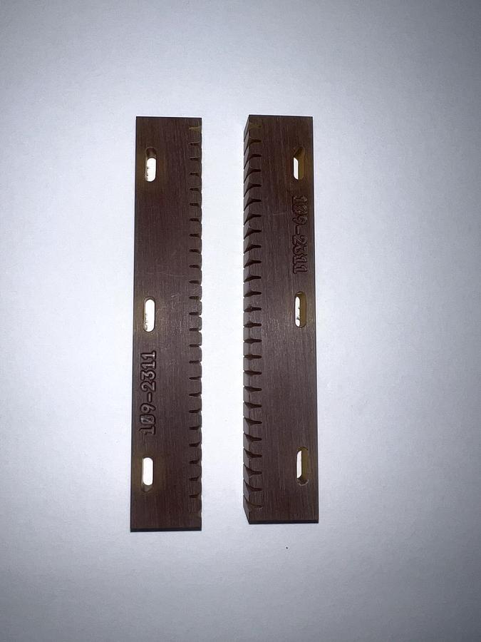 Used Fortrend Lift Retainer Combs F-6225 Part 109-2311, Used, Lot of 2