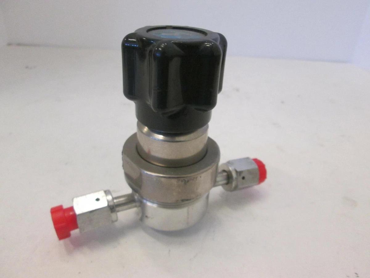Used Veriflo, 2 Port Regulator, TDR4 50W2PVCRF, Used
