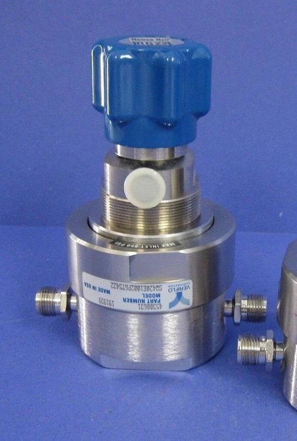 Used Veriflo SQ420E1002P6T UHP Point-Of-Use Regulator, 3/8" Compression, Used
