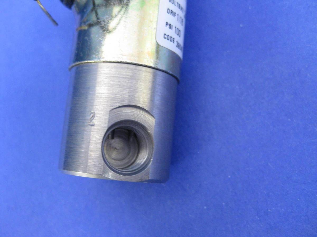 Used Parker Skinner B13ADK11001 3 Way Direct Acting Solenoid Valve, 24 VDC, New