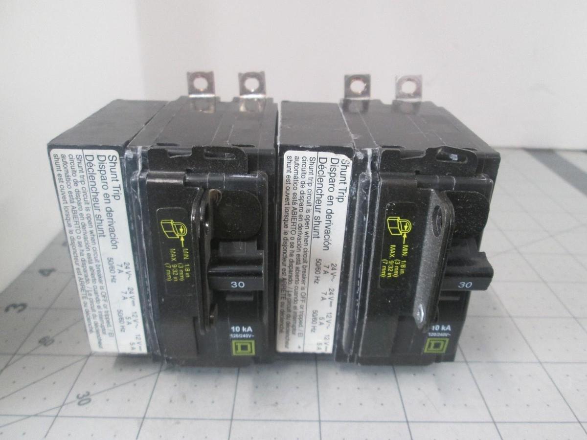 Square D, QO215, 2 Pole, Circuit Breaker w/ Shunt Tip,120/240V, Used, Lot of 2