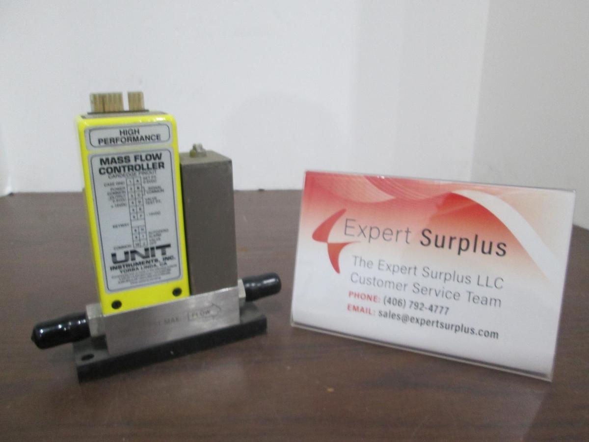 Used Unit, High Perfor. UFC-1100, 500 SCCM, N2, Mass Flow Controller, 1/4" Port, Used