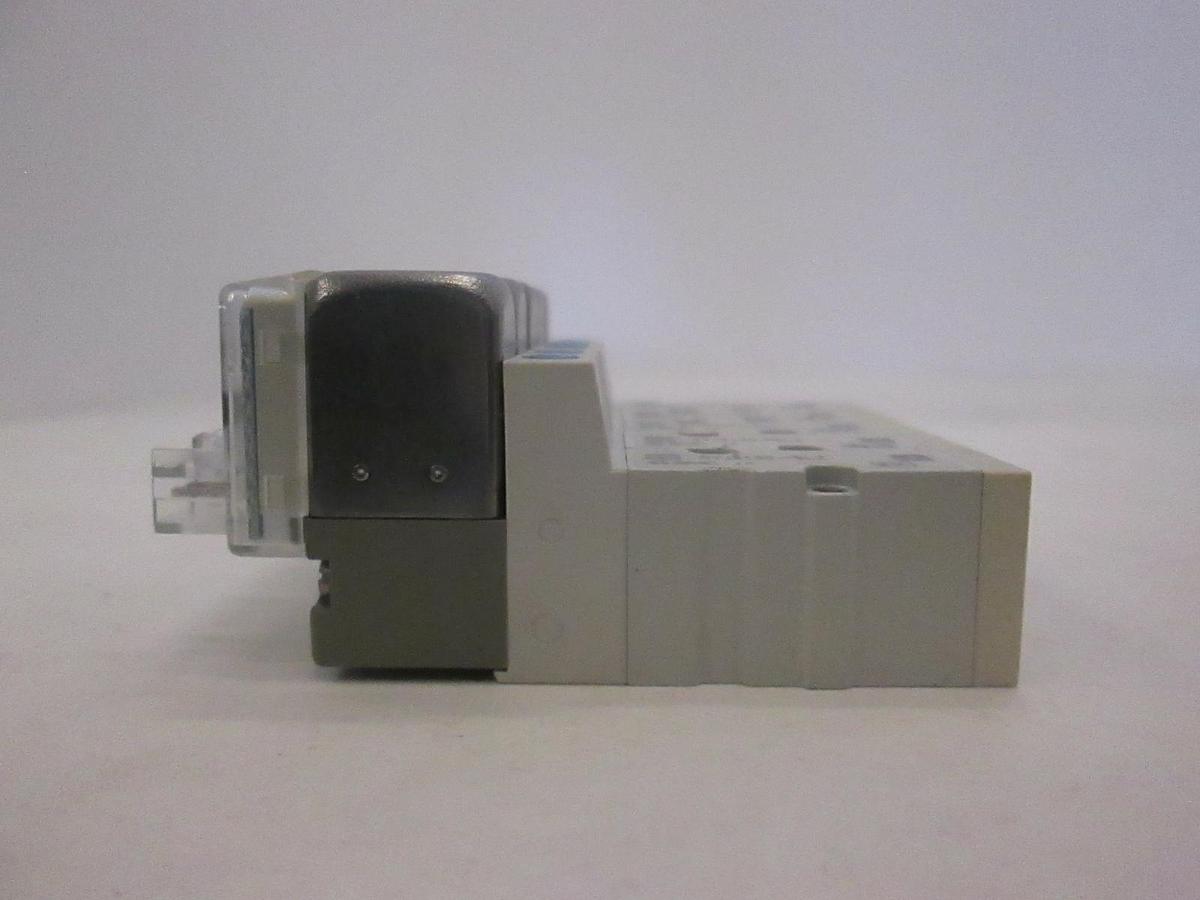 Used SMC, Solenoid Valve, SY3130-5LZ, Used, Lot of 5