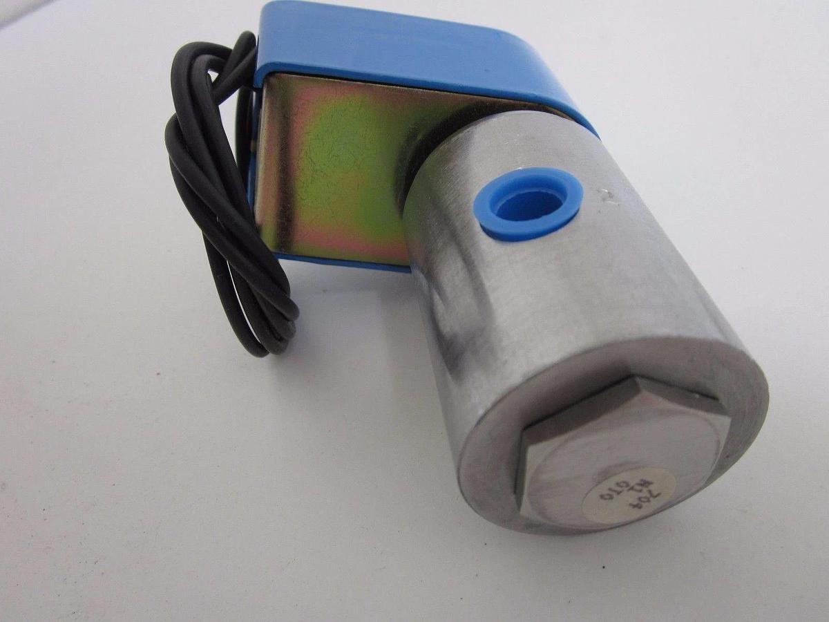 Used Honeywell Skinner 704N1A2AN Pilot Operated Piston Valve 1/4" NPT 24V