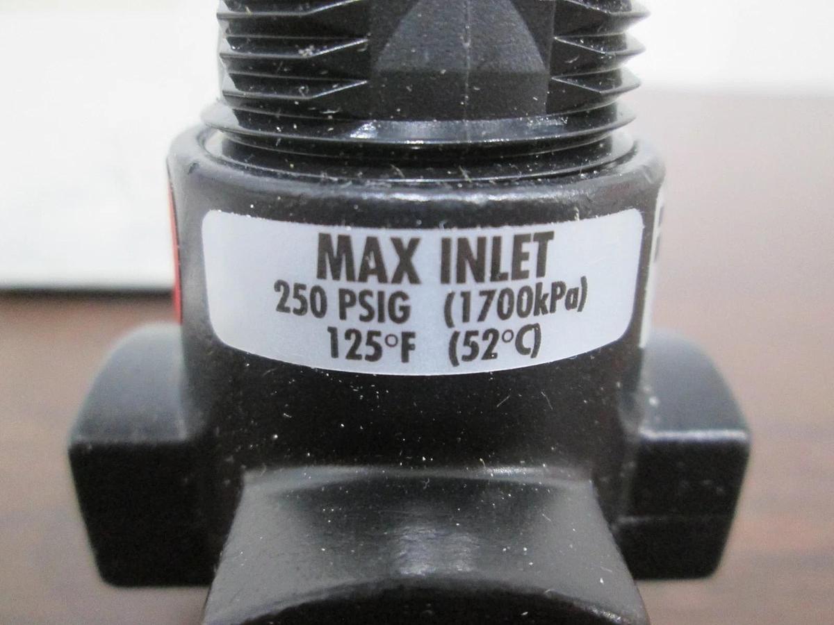 Parker, 15R113EB, 4-Way Pressure Regulator, New
