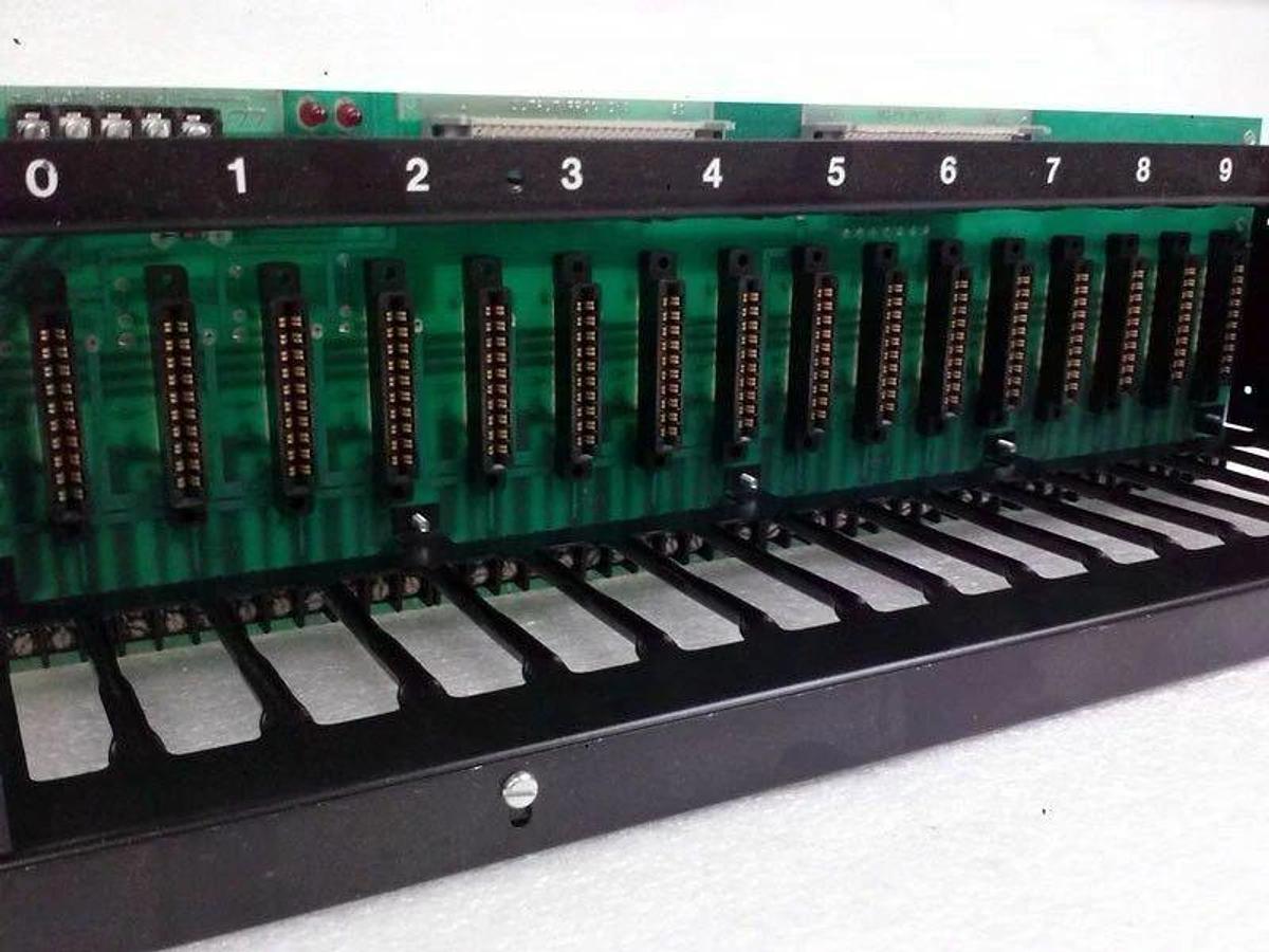 Acromag 1884-CG-DC Card Cage, 16 Slot, New