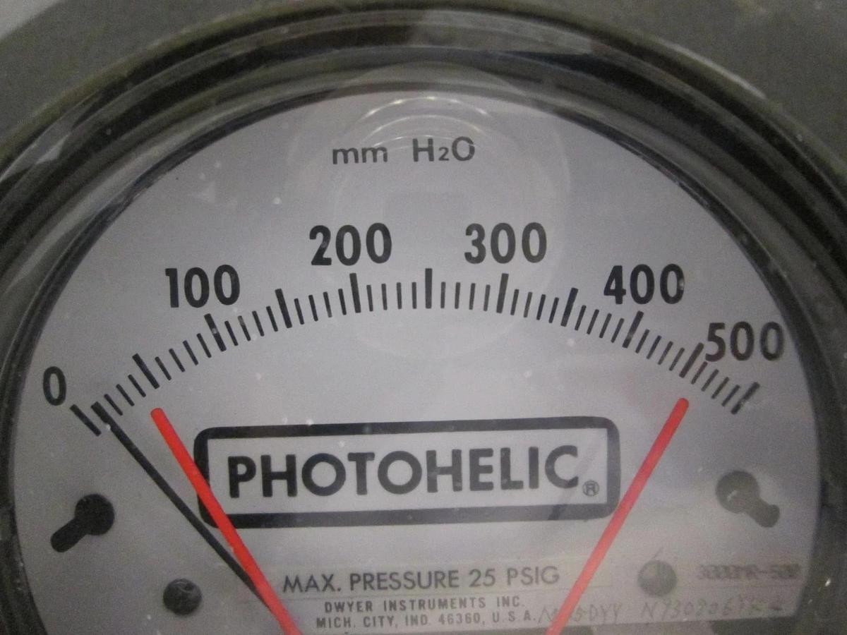 Used Dwyer, 3002MR-500, Photohelic Gauge 0-500mm, Diff Press, Used