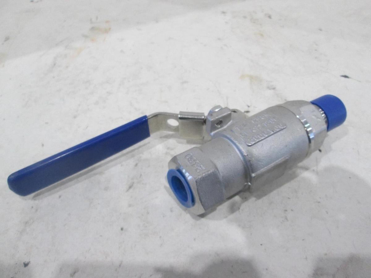 Titan, Ball Valve, 1/2" CF8M, Class 1500, 3600 WOG, New