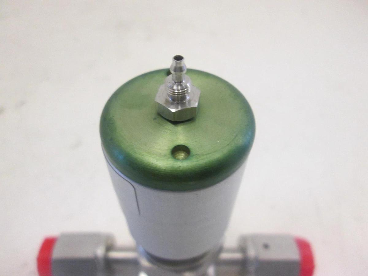 Used Nupro, SS-BNV51-DU-O, High Purity Bellows Valve, 1/4" FVCR, Used