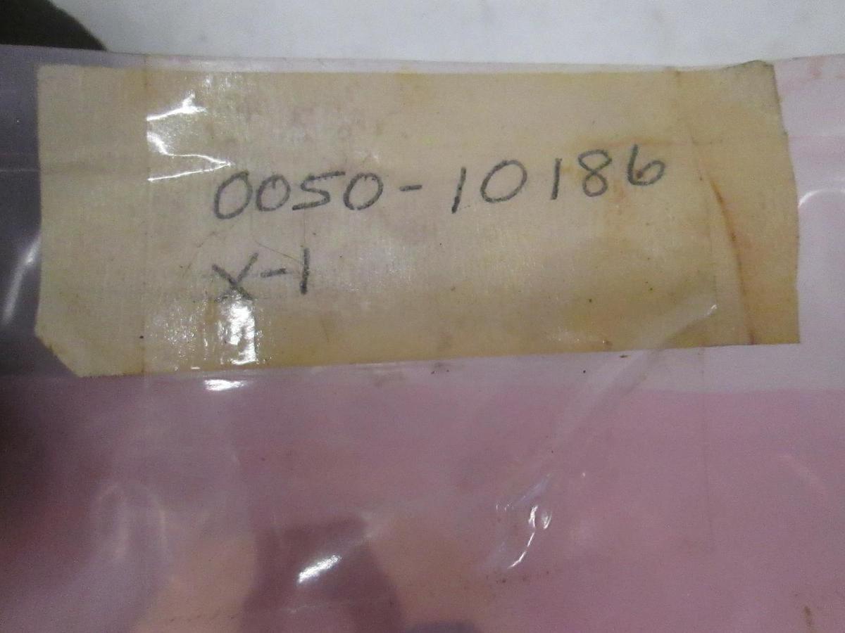 AMAT, ADAPTOR,VALVE-TO-ADAPTOR, VCR, UNIBODY/E, 0050-10186, New