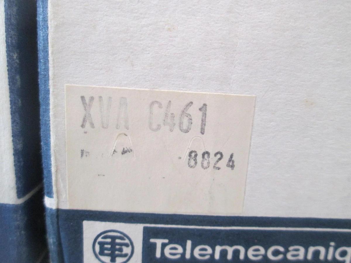 Used Telemecanique Red (XVAC 461) & Blue (XVAC 441) Flashing Light w/ Beacon Base