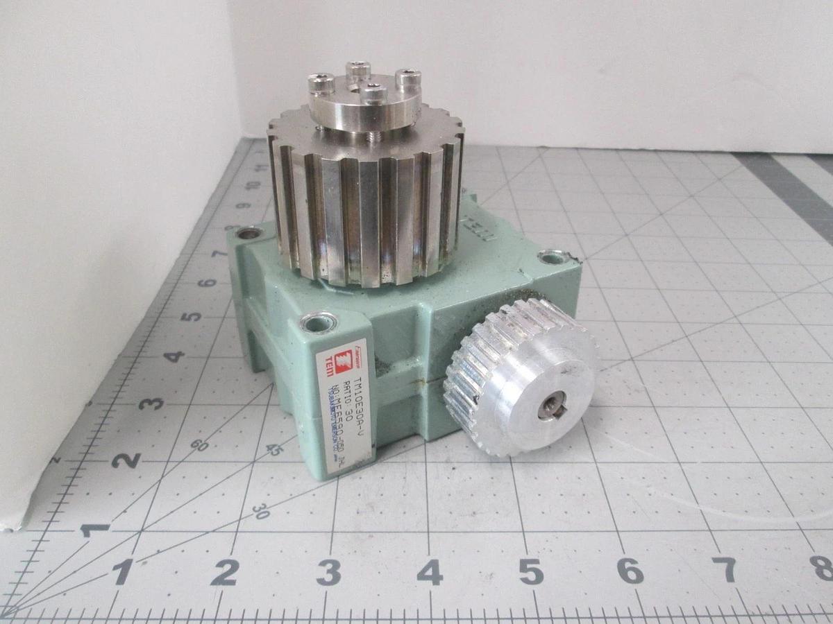 Used Tsubakimoto Emerson, TM10E30A-V, Ratio: 30, ME6590-050 JHL, Gear Reducer, Use