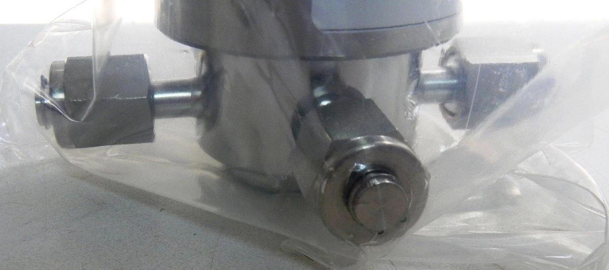 Semi-Gas 3 Port Regulator, 033-0383, New in Sealed Bag