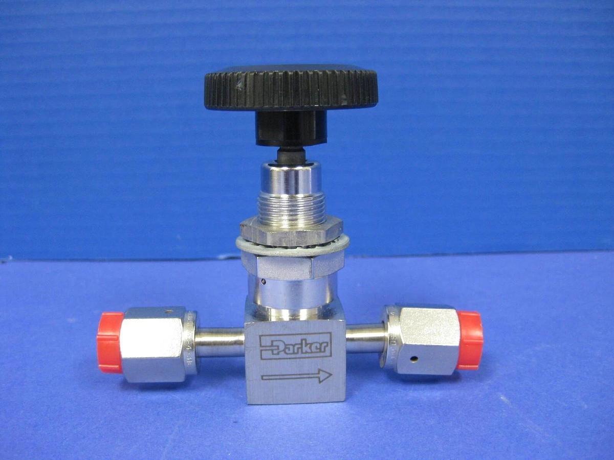 Parker 4V1-P4K-SS Manual Bellows Valve, 1/4" FVCR, New