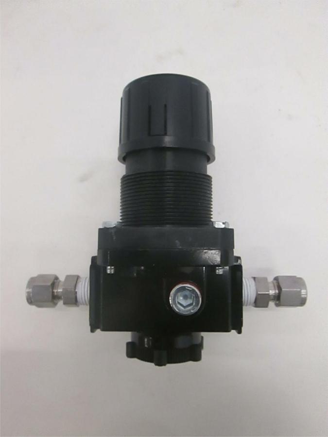 Used Arrow, Pressure Regulator, Model R352, Used