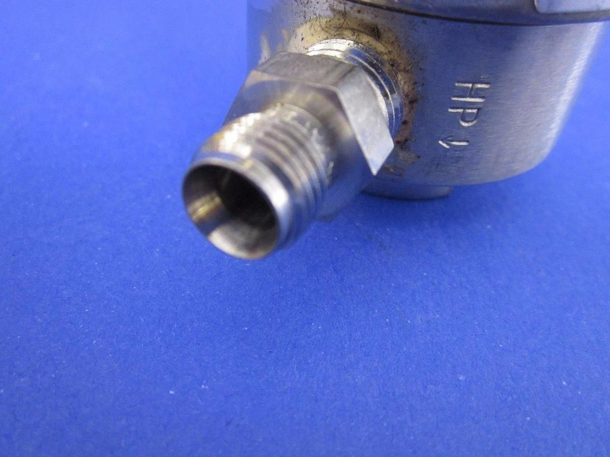 Used Veriflo IR401S2502P Regulator 1/4" FVCR x 1/4" Swagelok