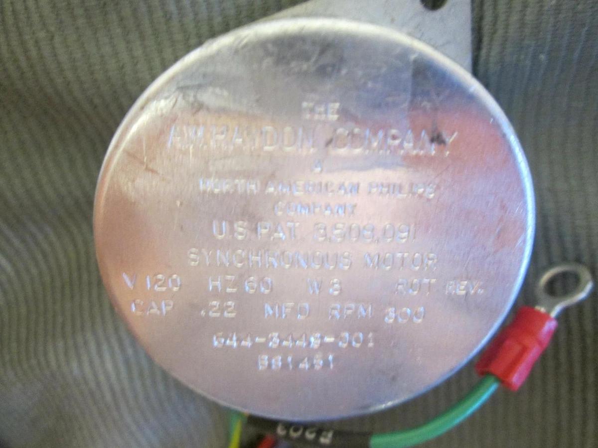 Used Synchronous Motor 644-3445-001, 120V, 8W, 300RPM, Used