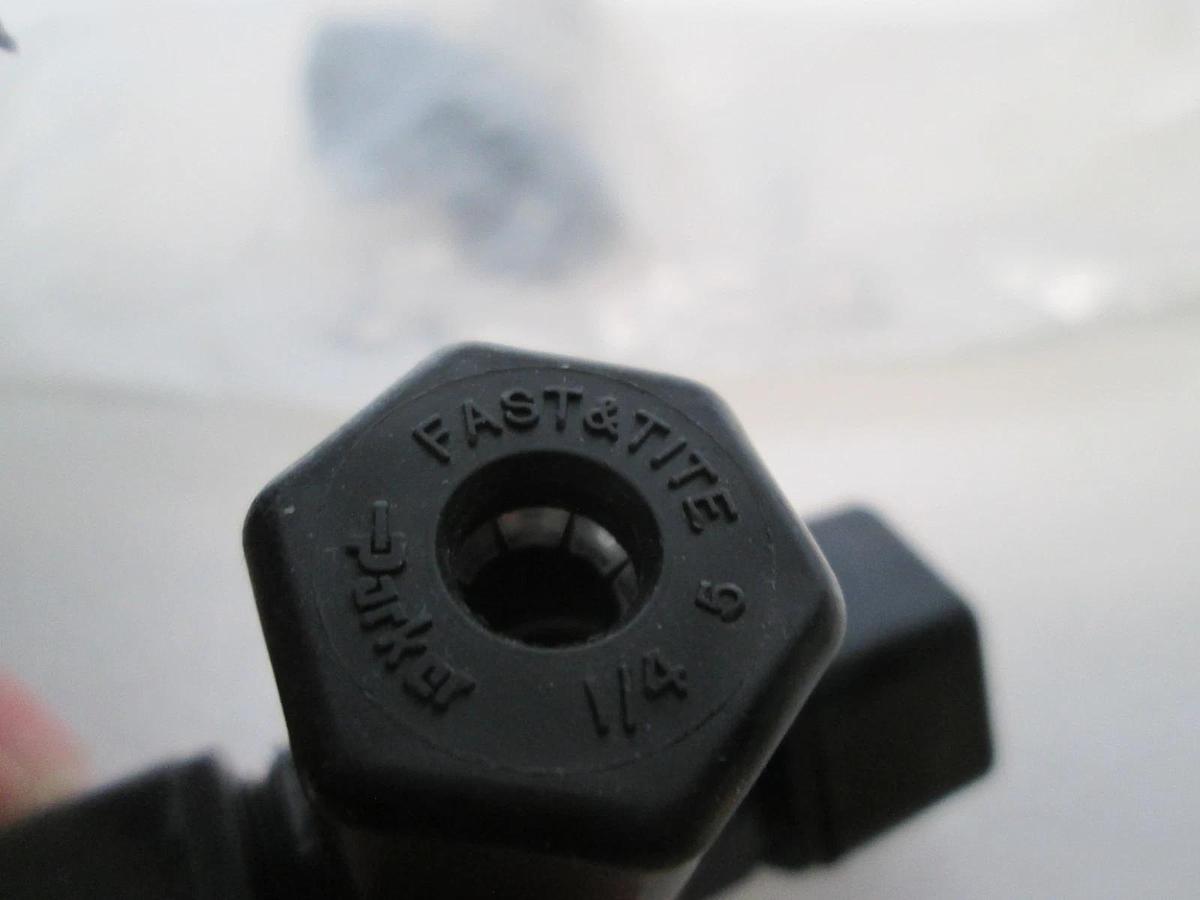 Parker, Fast & Tite, 1/4", Black, Tee Union, Fitting, 206-422, New, Lot of 2