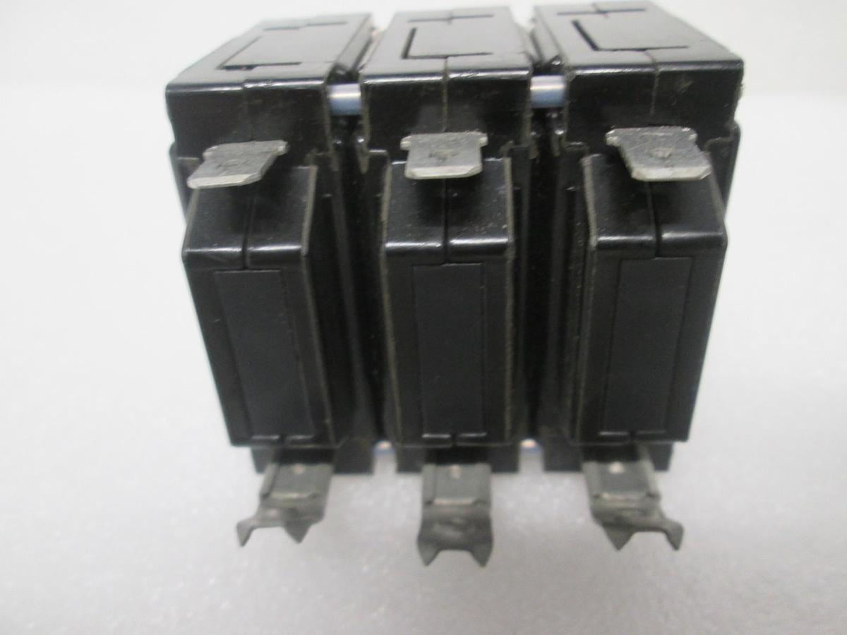 Heinemann, JA3S-D3-A-0015-02E, Circuit Breaker, 3 Pole, 15A, New