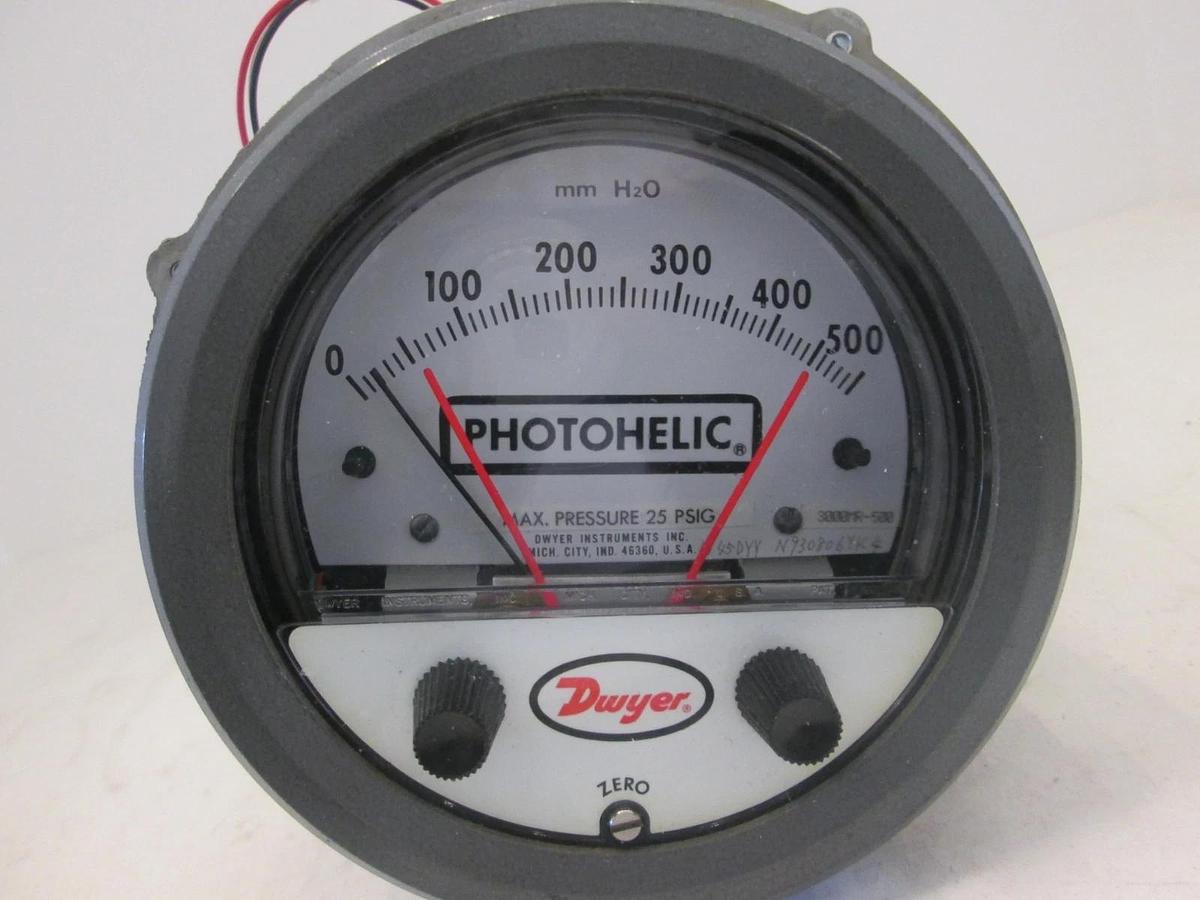 Used Dwyer, 3002MR-500, Photohelic Gauge 0-500mm, Diff Press, Used