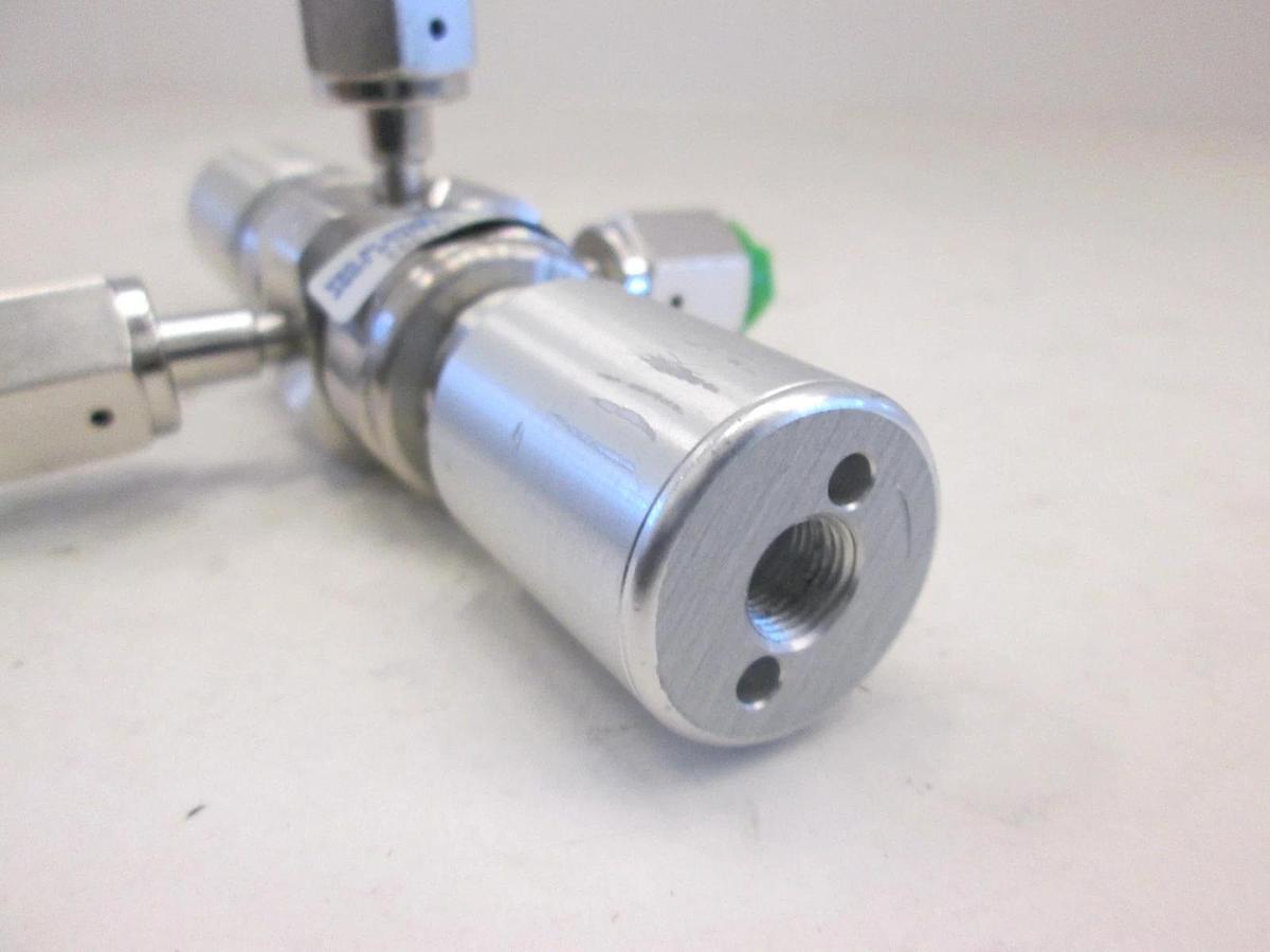 Used Veriflo, 944AOPLPNC, Double Actuator, 3 Way Valve, Used