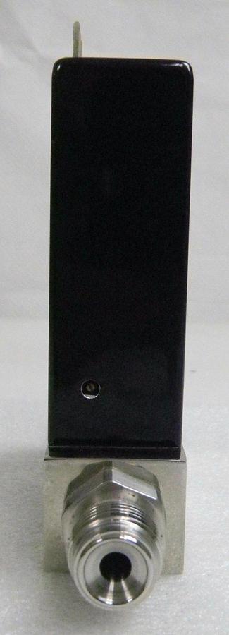 Used Unit UFC-2020A, Mass Flow Controller, Gas- N2, Range- 30 SLM, 3/8" M I/O VCR