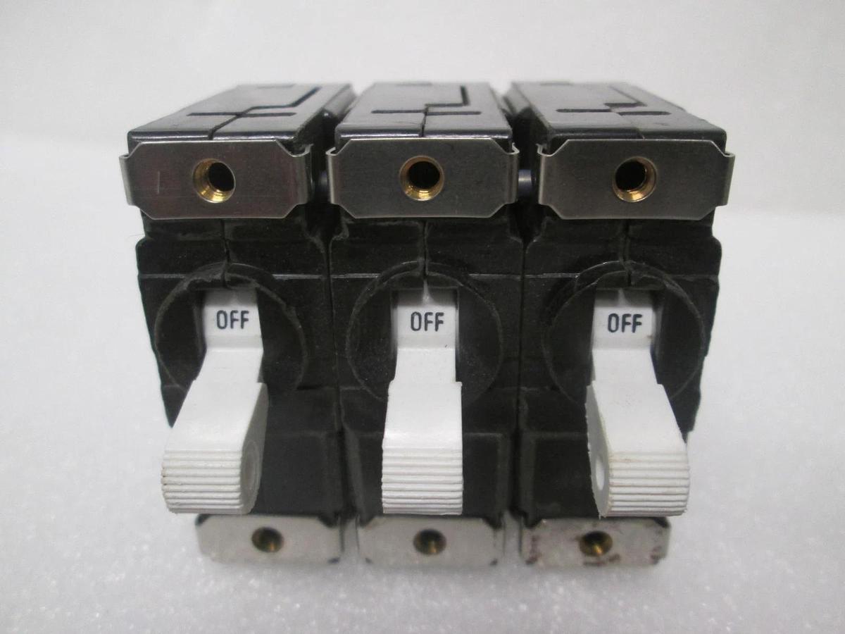 Heinemann, JA3S-D3-A-0015-02E, Circuit Breaker, 3 Pole, 15A, New