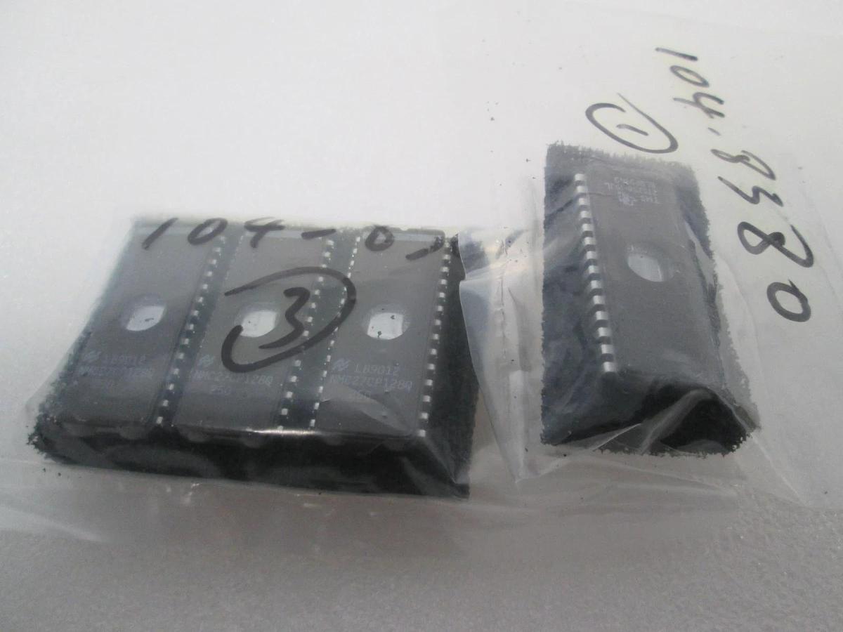 National Semiconductor IC, NMC27CP128Q (3), 27C256-15JL (1), New, Lot of 4