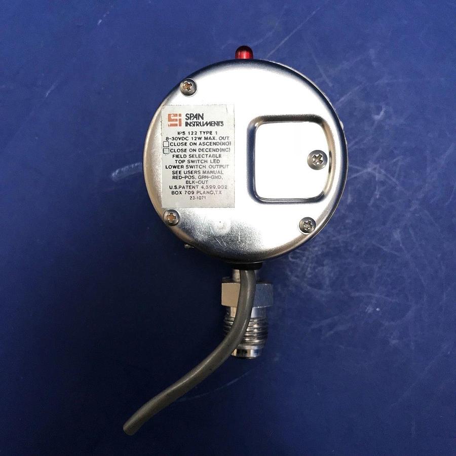 Used SPAN IPS 122 TYPE 1 Indicating Pressure Switch, 0-1000 psi, 1/4" MVCR, Used