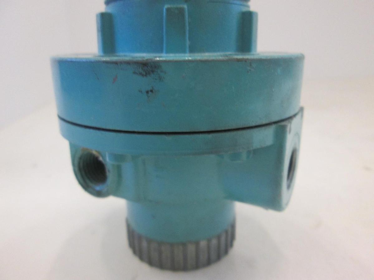 Used Wilkerson, R20-02-000, 300 PSIG, Regulator, Used