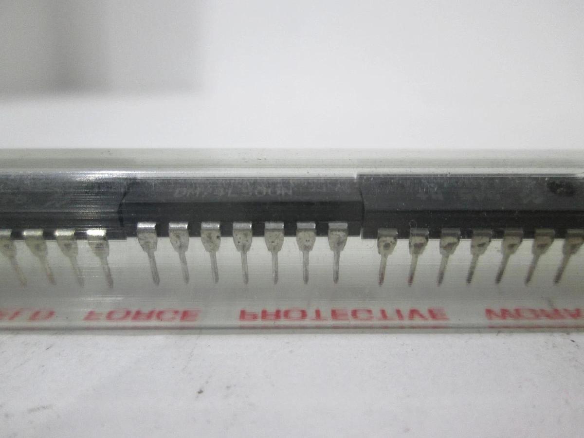 National Semiconductor, DM74LS00N, Integrated Circuit, New, Lot of 24
