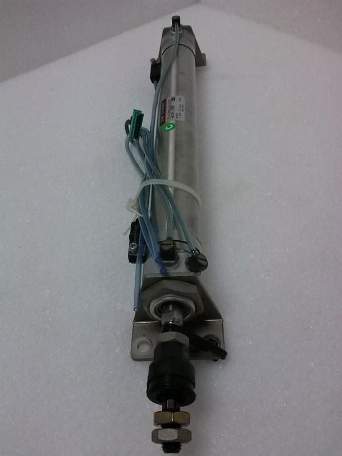 Used TEL Tokyo Electron Horiz Transfer Cassette Lifter Cylinder SMC 10CDM2L32, Used