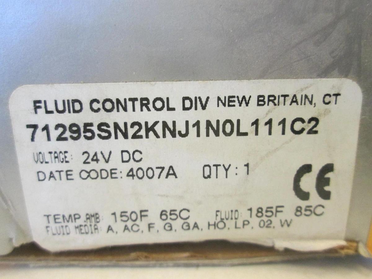 Parker, 71295SN2KNJ1N0L111C2, General Purpose Valve, 10W, 24V DC, 3/32, New