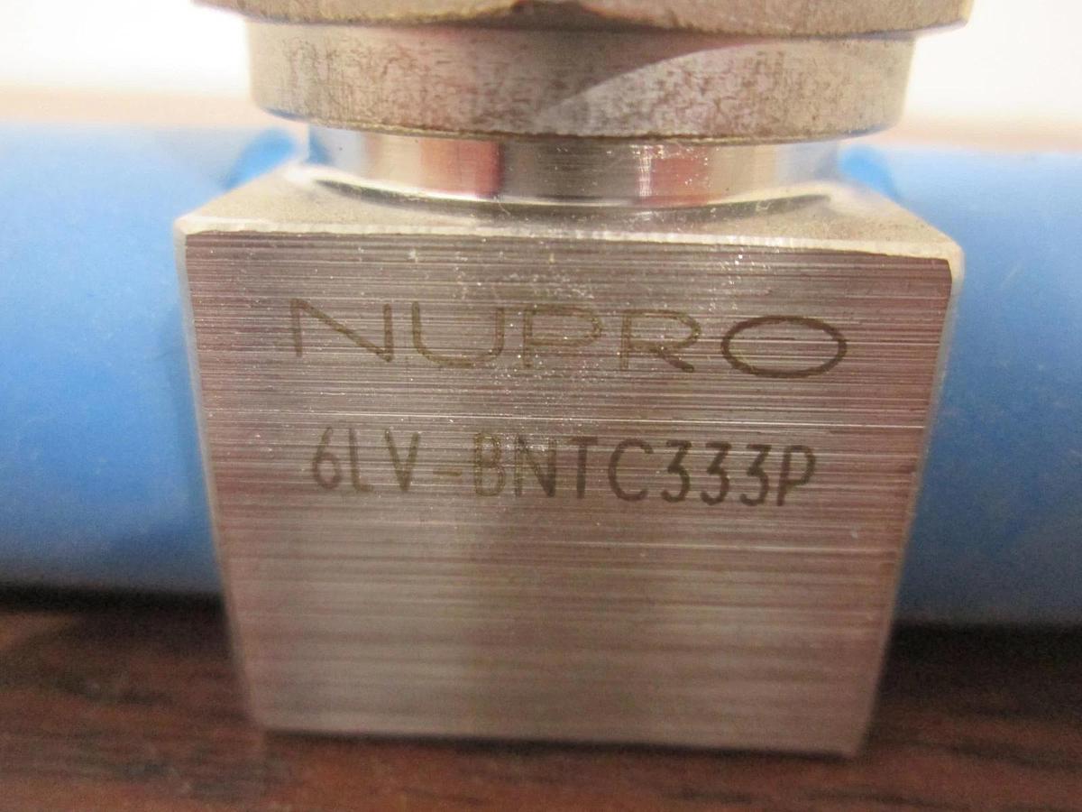 Used Nupro, 6LV-BNTC333P, 3-Way Diaphragm Valve, Used