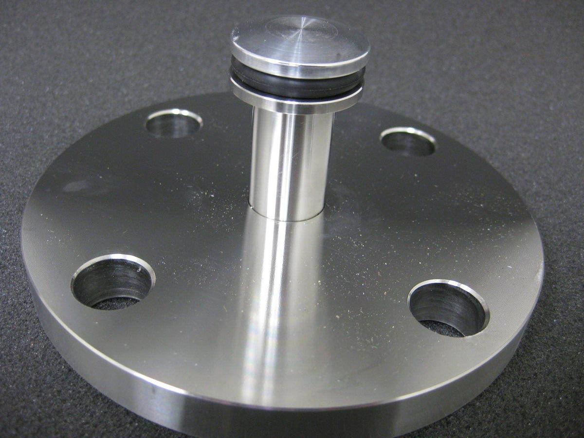 Used Stainless Steel Vacuum Assy: 5" F to NW16 Adapter, Centering Ring & Clamp